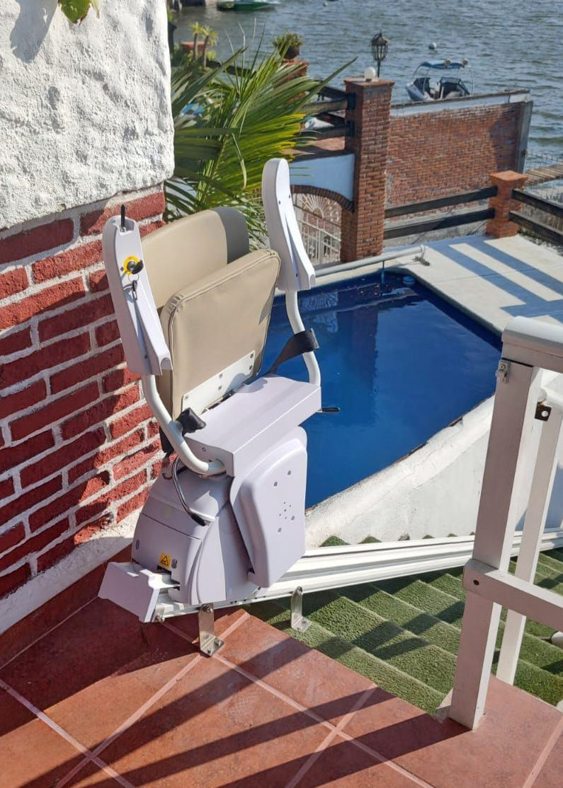 CHAIR STAIRLIFT ESSENTIAL