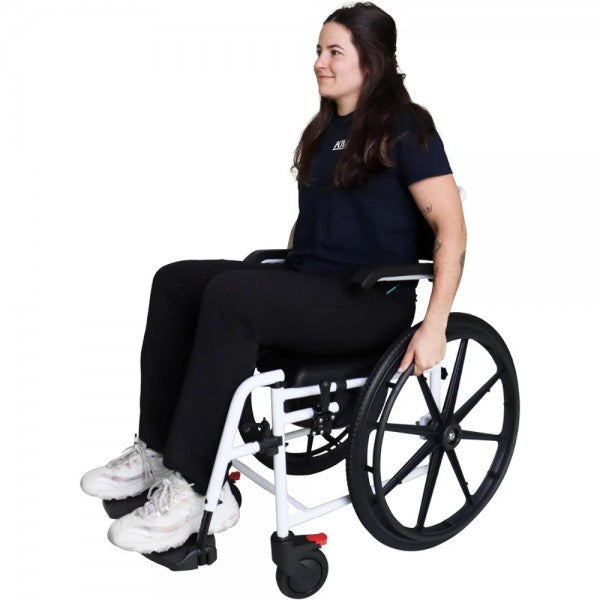 KMINA Self-Propelled Shower And Toilet Chair With Large Wheels