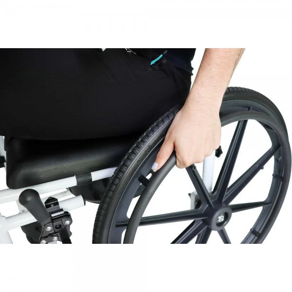 KMINA Self-Propelled Shower And Toilet Chair With Large Wheels