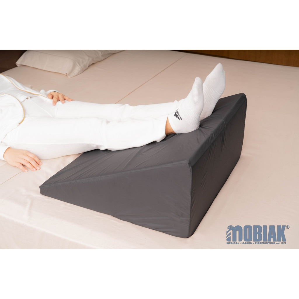 Triangle Bed Cushion (60cm x 60cm x 1-30CM)