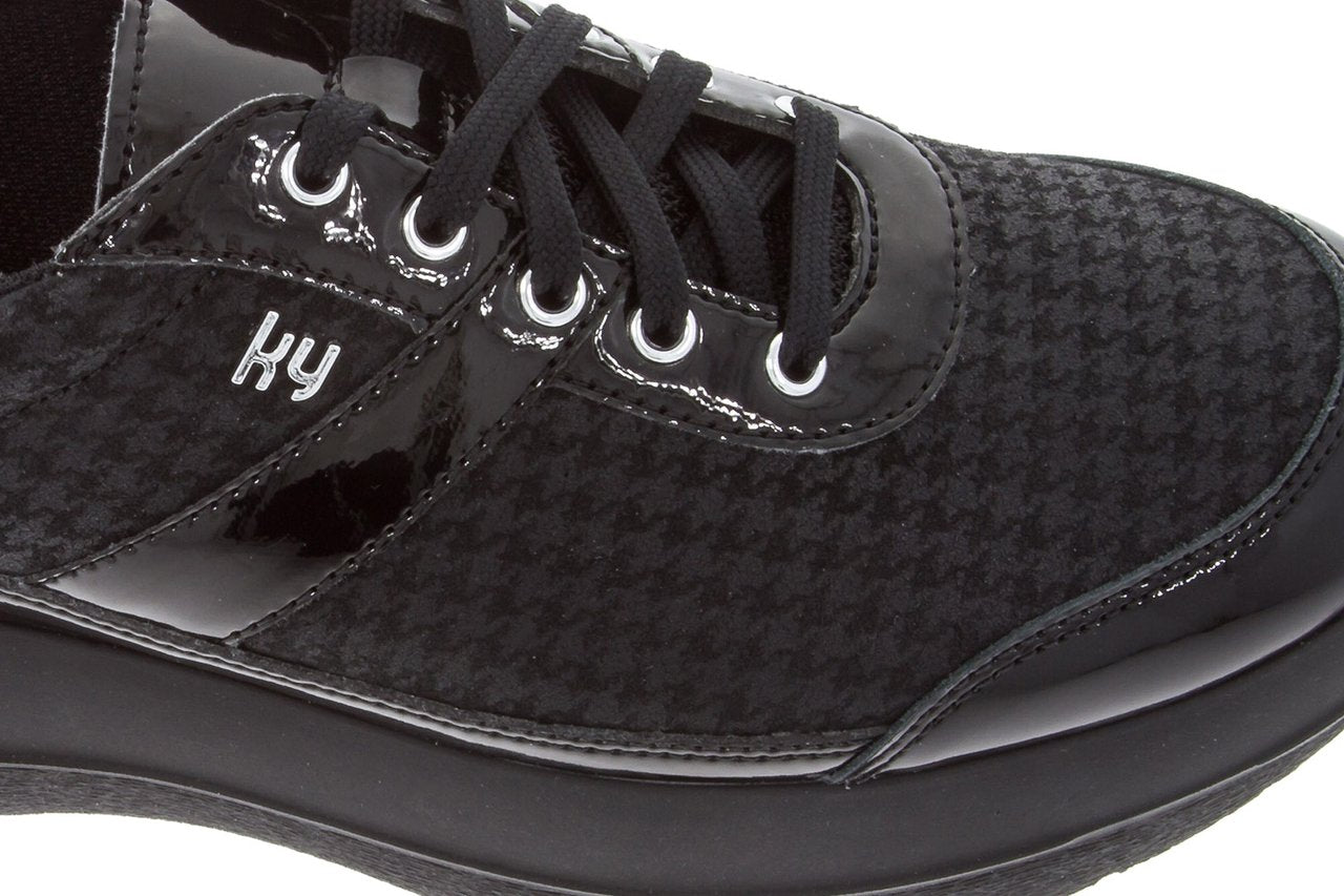 AUBONNE WOMEN BLACK POULE SHOES